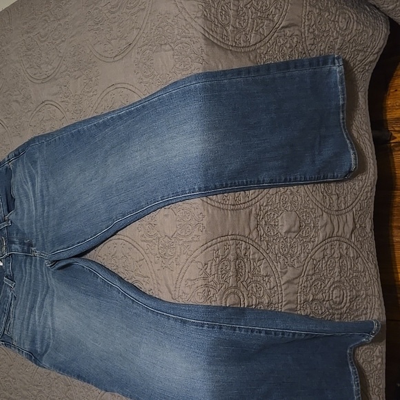 Jean - Picture 3 of 3